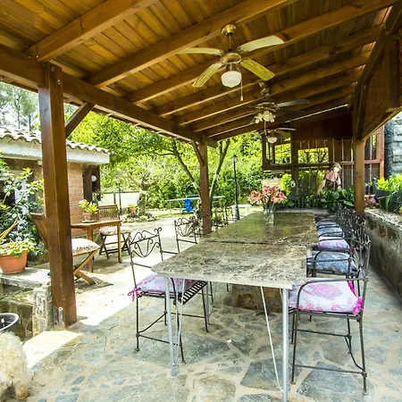 Villa Nature, Pool, Tennis, Aircon Only 15 Minutes To Barcelona! *